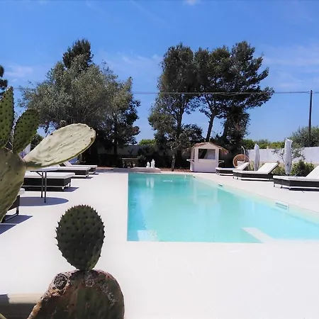 Apartahotel Marina E 3*