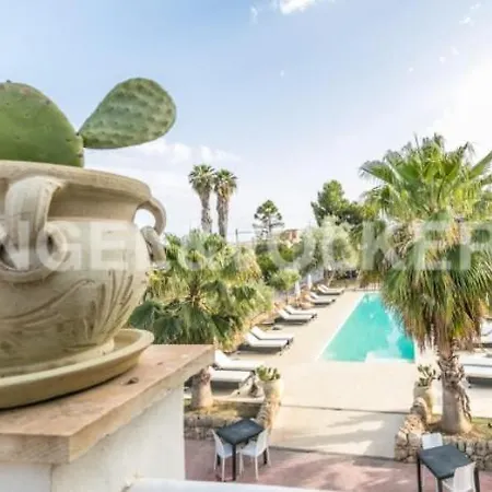 Apartahotel Marina E 3*