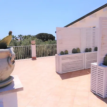 Apartahotel Marina E 3*