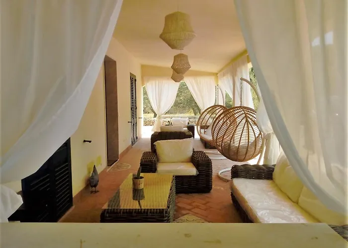 Marina E Aparthotel 3*